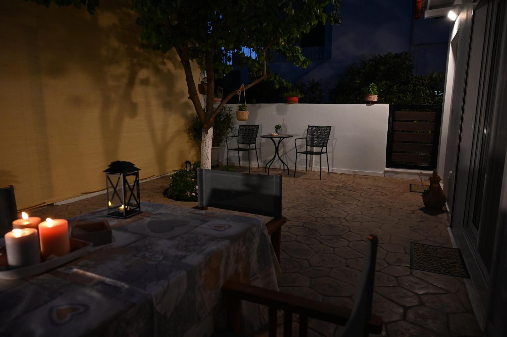 Evita'S Guesthouse Agia Marina Mikrolimanou Екстериор снимка