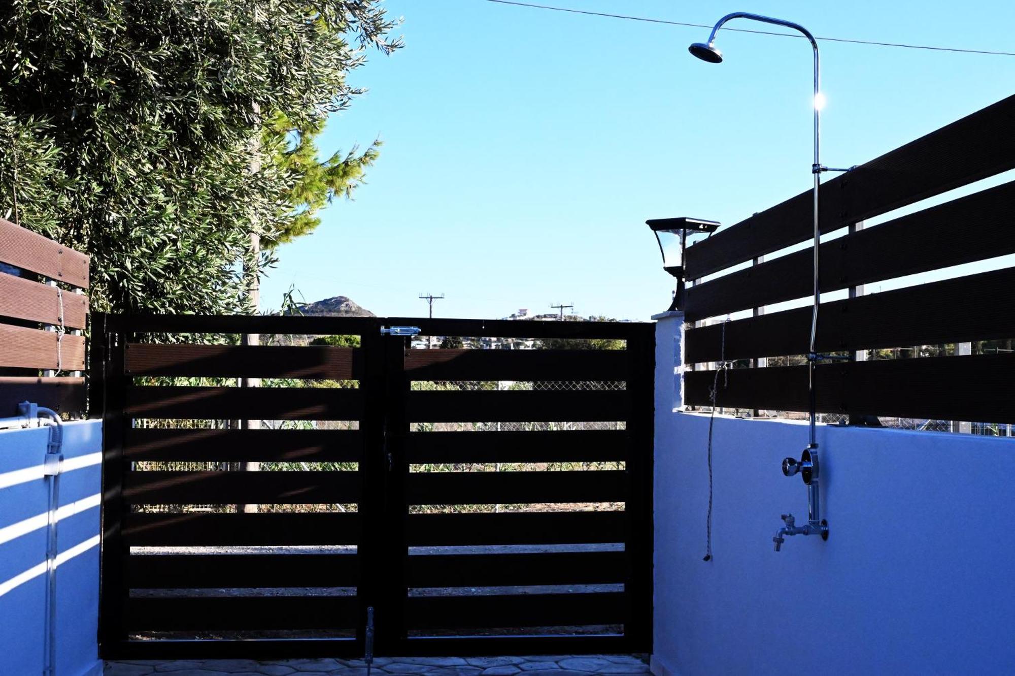 Evita'S Guesthouse Agia Marina Mikrolimanou Екстериор снимка